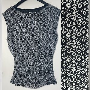 INC International Concepts Black and White Printed Mesh Sleeveless Tank Size M